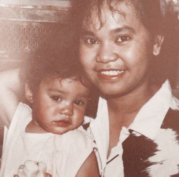 Throwback picture of Gina Guangco with her daughter Vanessa Hudgens